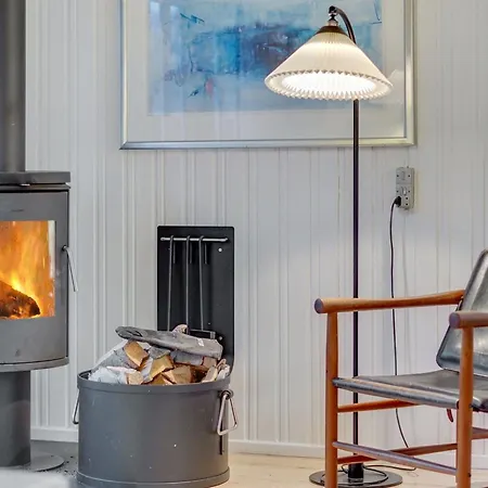 Fjola - 200m From The Sea By Interhome *