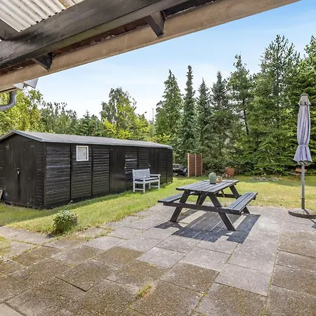 Fjola - 200m From The Sea By Interhome Semesterbostad Bøtø By
